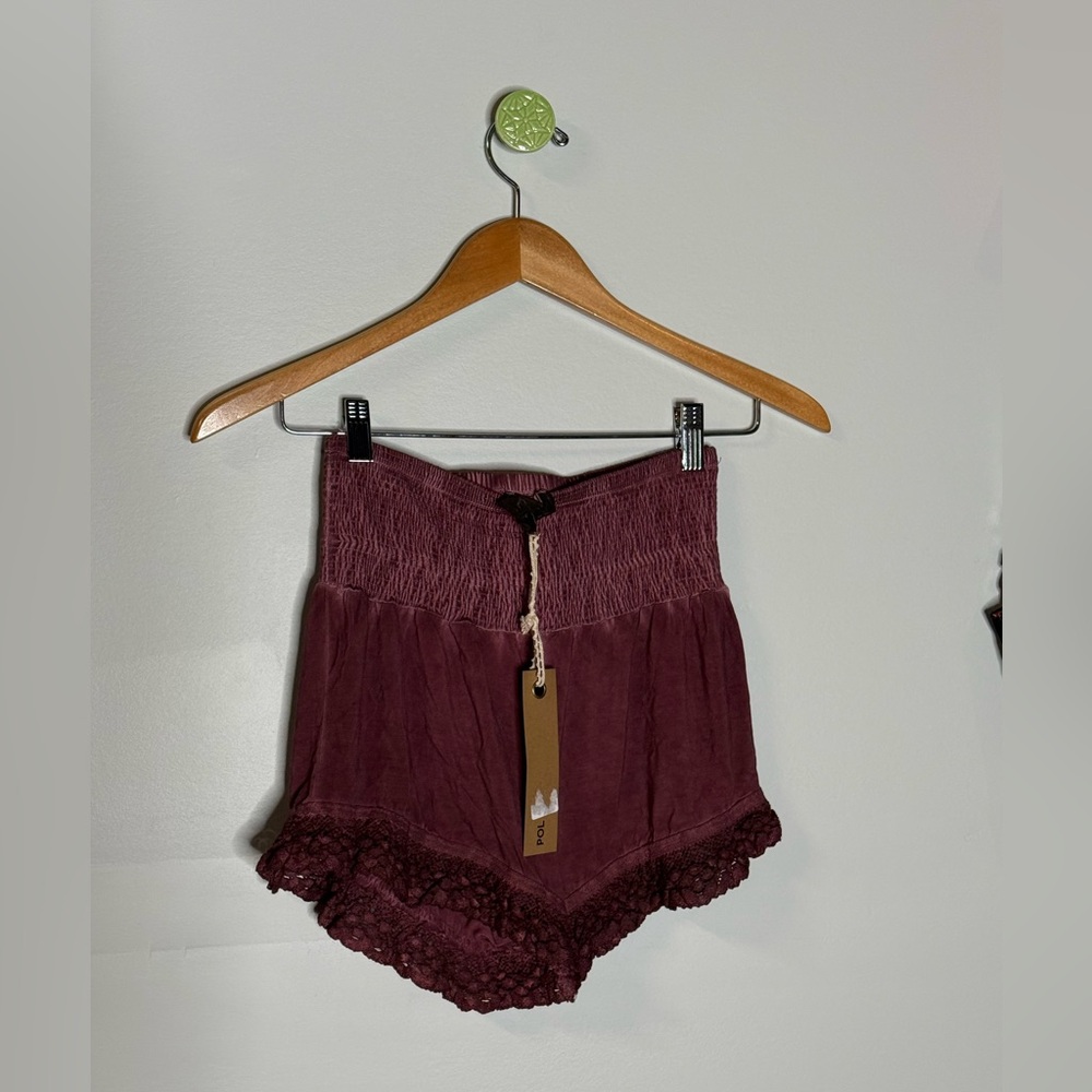 A114 POL Shorts